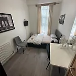 Central London Apartment 1
